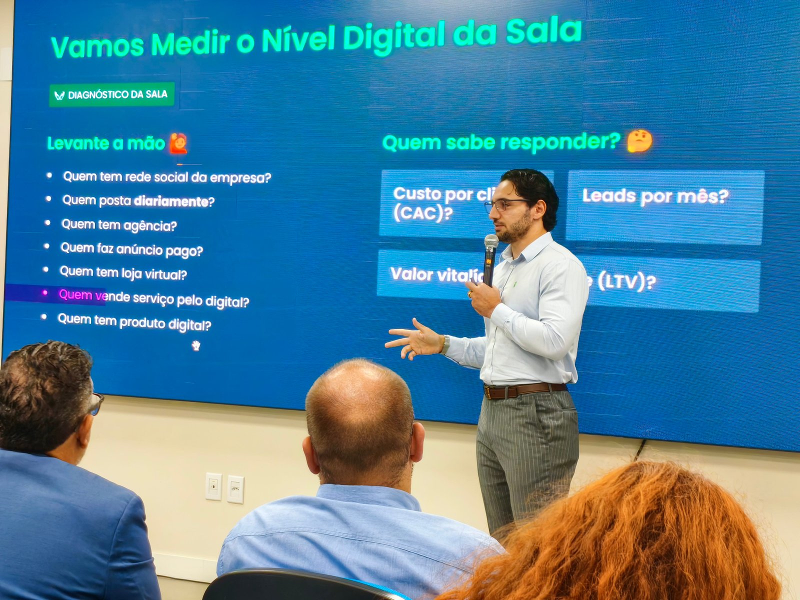 Participantes da Turma 1 em aula presencial